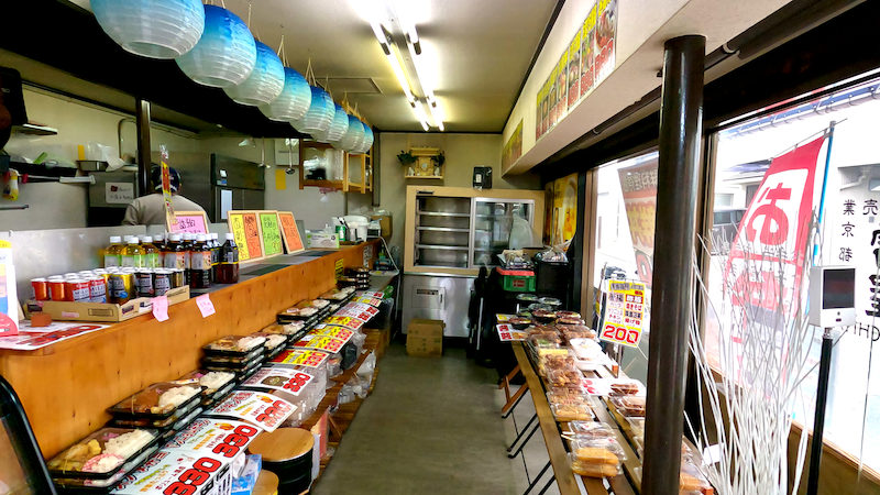 雷屋 伏見店 店内