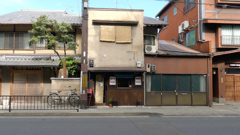 シャーリーズキッチン 外観 1